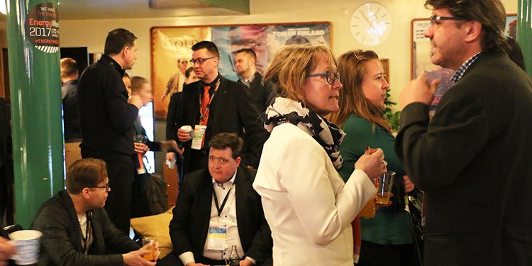 Många engagerande samtal i pauserna under Energy Business Forum
