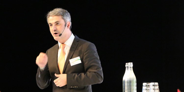 Energiminister Ibrahim Baylan betonar att Sverige måste vara med och driva omställningen till ett energihållbart samhälle