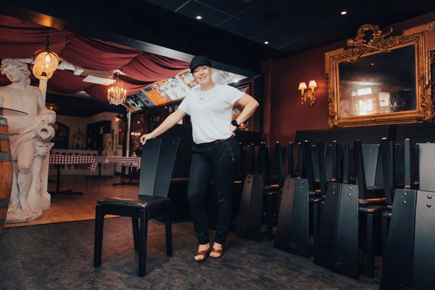 Bild på Helena Näsström på restaurang Mamma Mia